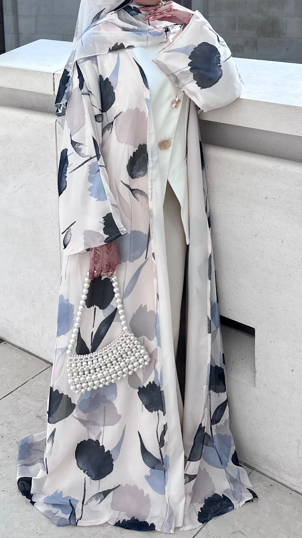 Luna Petal Abaya