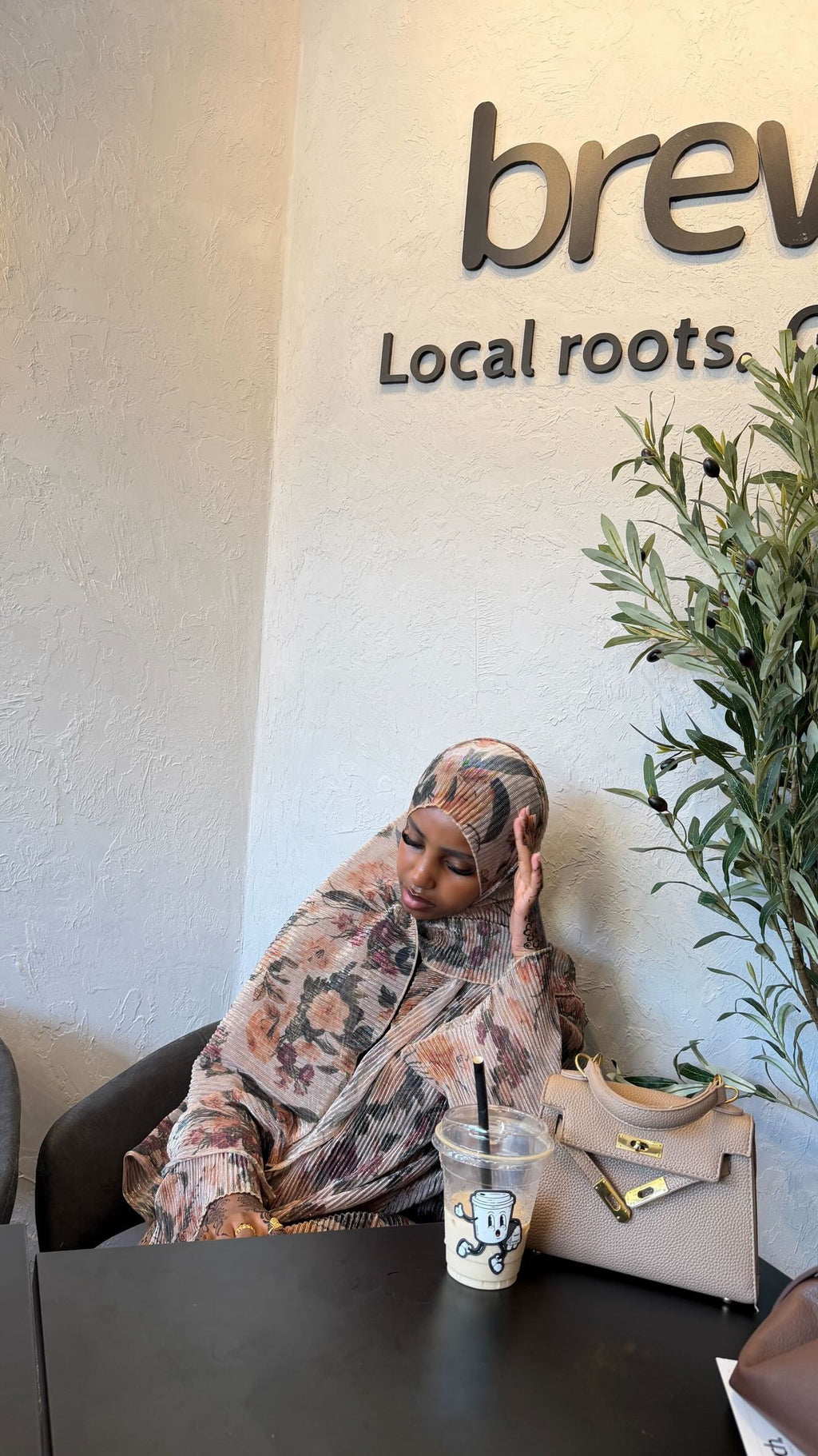 The Aurora Abaya