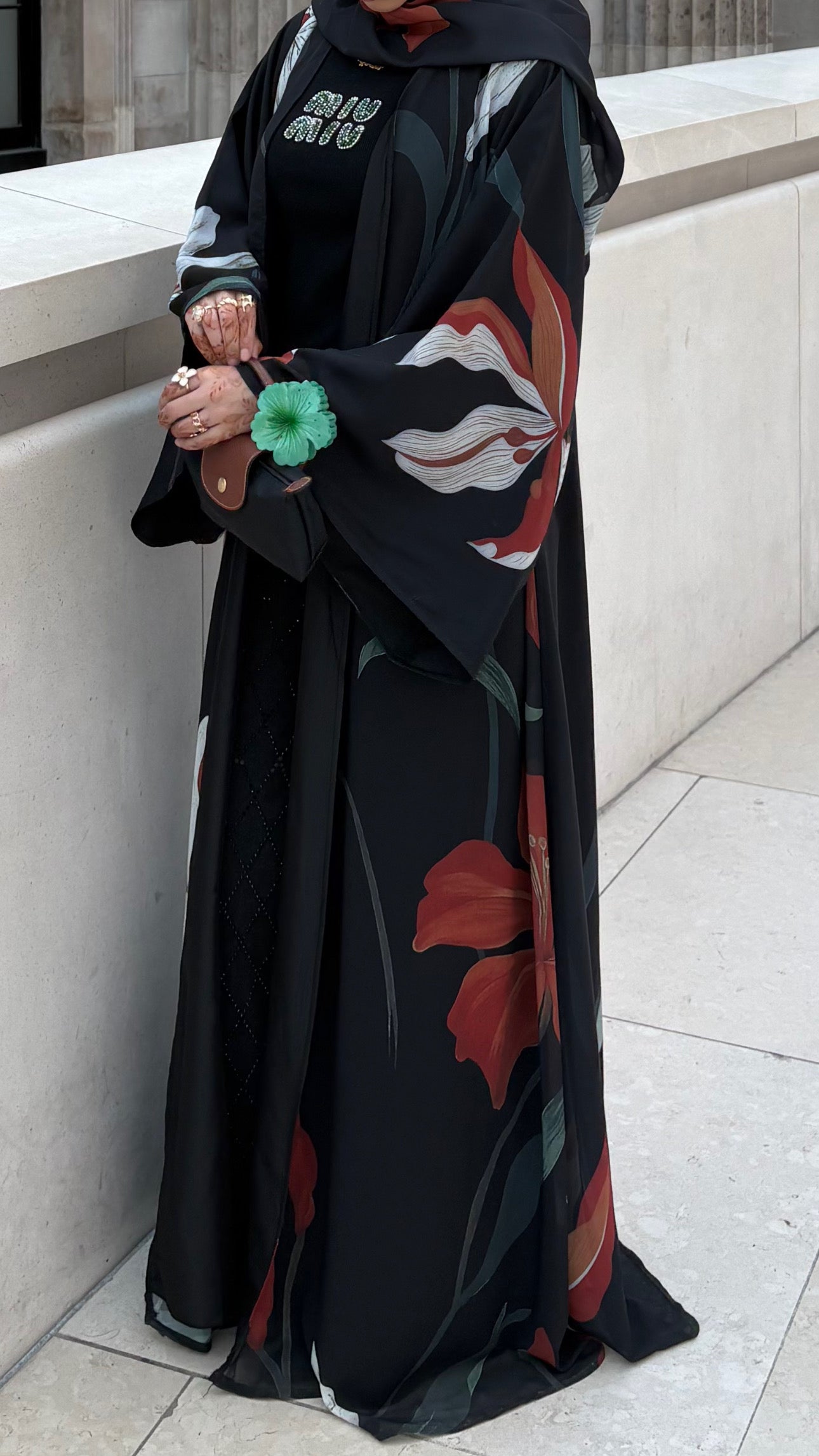 Nyla Petal Abaya — Black Floral