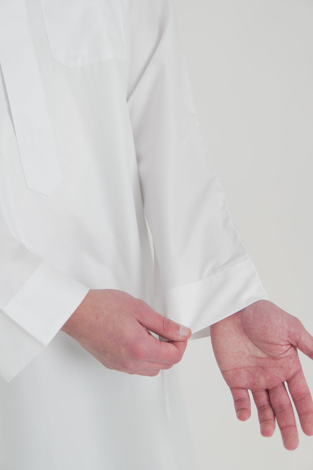 Classic White Saudi Thobe
