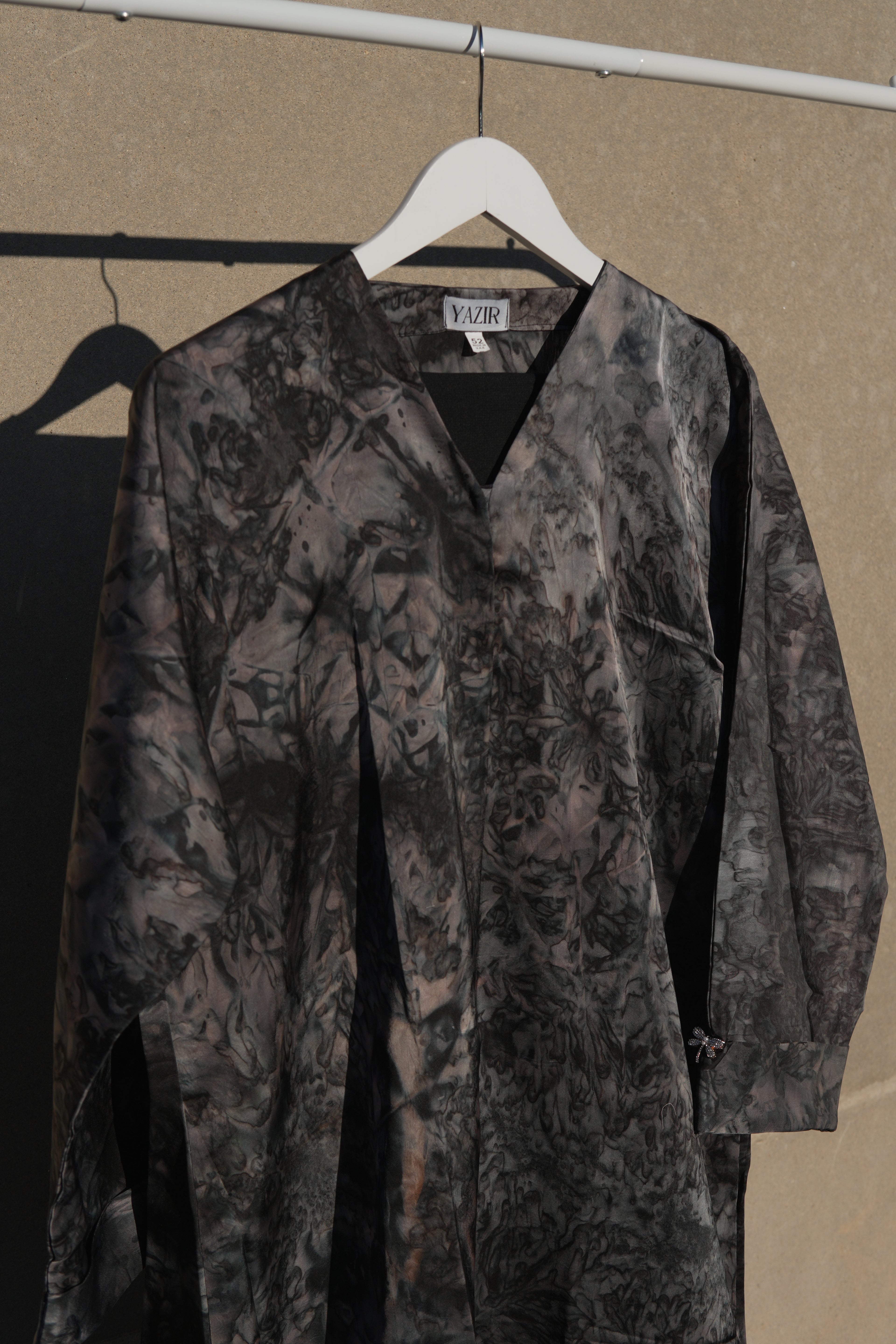Avenra Printed Abaya 2 Piece Set – Dark Marble Modest Abaya with Hijab