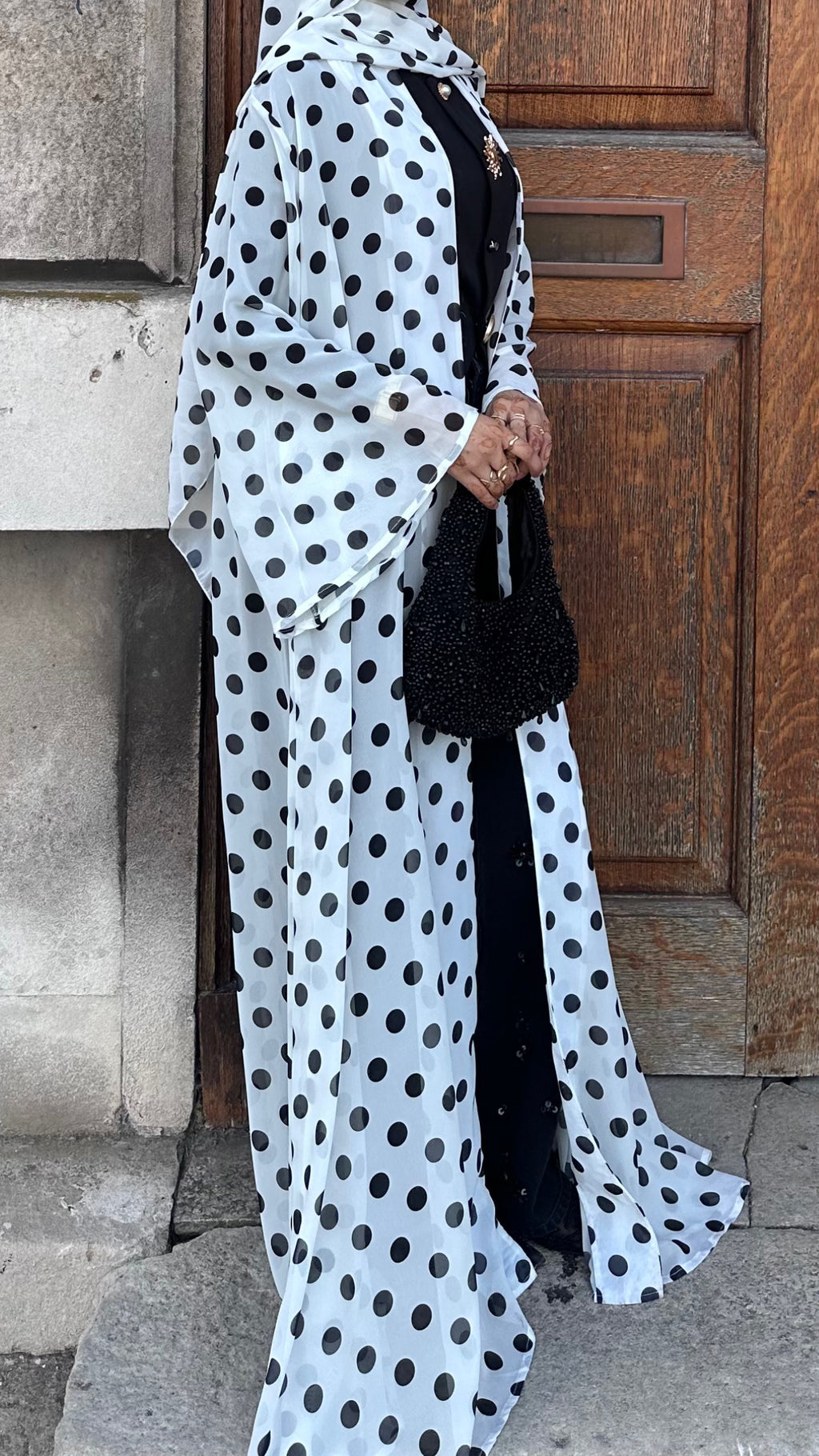 Mina Dot Abaya