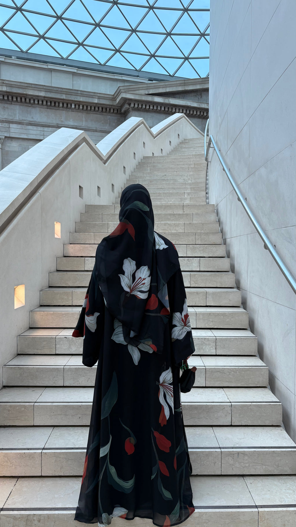 Nyla Petal Abaya — Black Floral