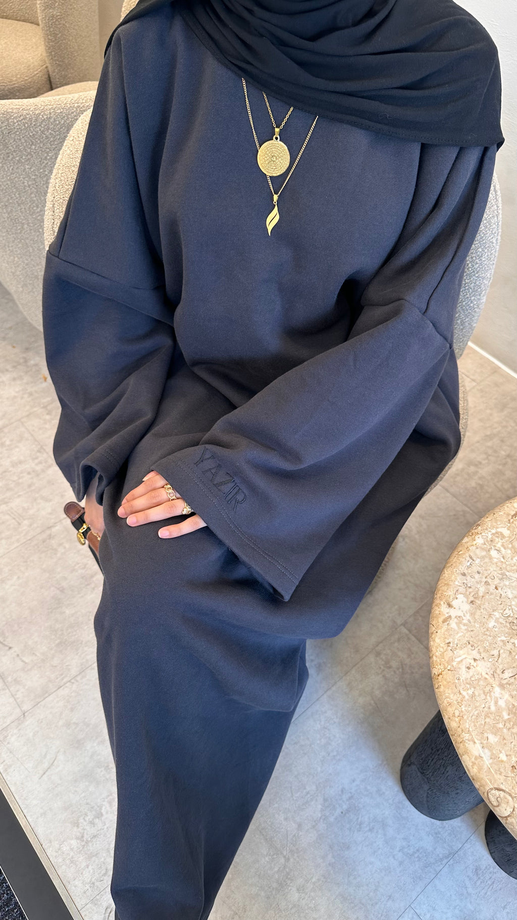 Layla Black Premium Winter Abaya – Winter Edition