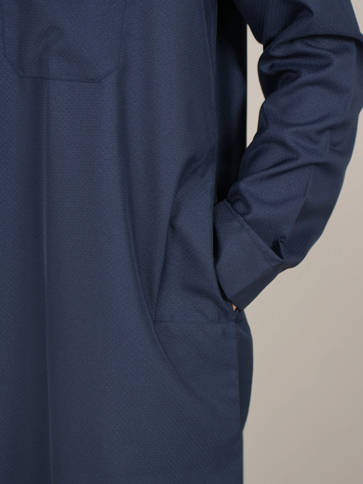 Premium Navy Diamond Saudi Thobe product detail – From #1 Shop YAZIR – YAZIRCO